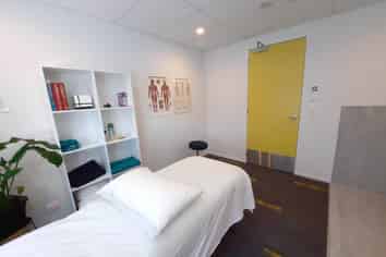 READY TO MOVE IN CONSULTING ROOMS