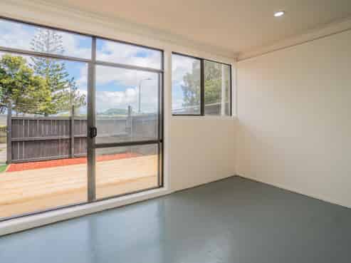 35,37,39,4 Farringdon Street, Glen Innes