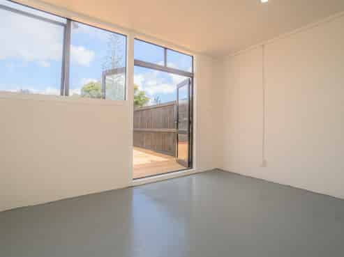 35,37,39,4 Farringdon Street, Glen Innes