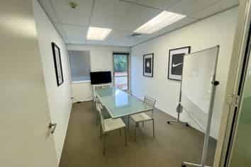 MODERN FIRST FLOOR OFFICES