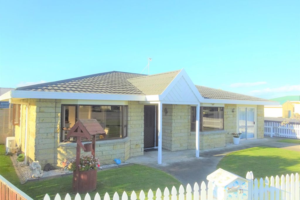 Property value 71 Seabury Avenue, Foxton Beach realestate.co.nz