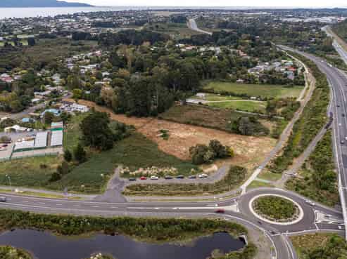 16 Leinster Ave and 153 Poplar Ave, Raumati South