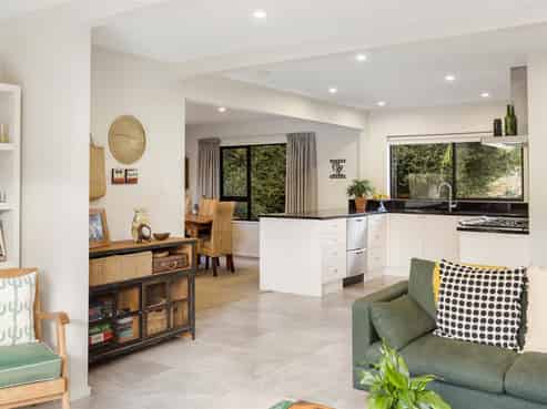 77 Oregon Drive, Kelvin Heights
