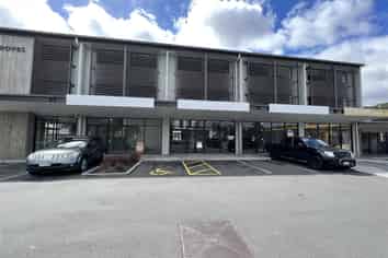 Bite Size Retail in Glendene