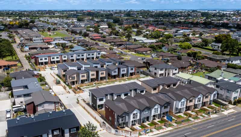  Lot 13 / 96 - 102 Walmsley Road, Mangere