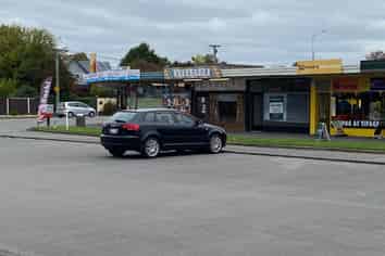 Very Affordable NW Retail/Office - For Lease