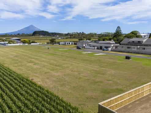 0n Chute Street, Normanby