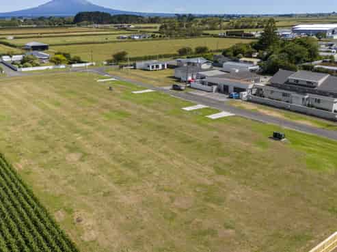 0n Chute Street, Normanby