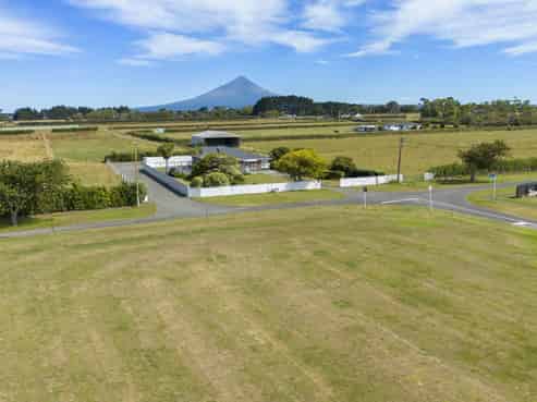 0n Chute Street, Normanby