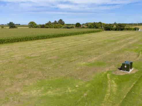 0n Chute Street, Normanby