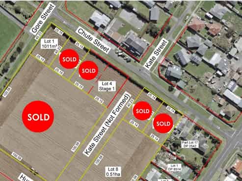 0n Chute Street, Normanby