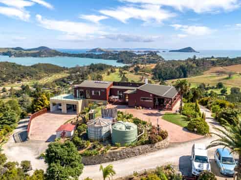 200 Te Tiki Street, Coromandel