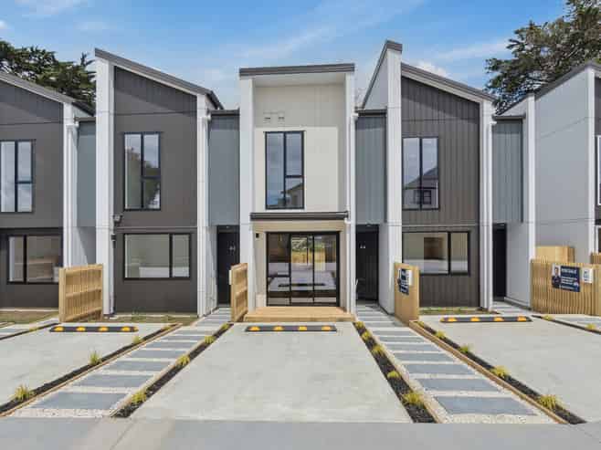 12-15/143 Sykes Road, Manurewa