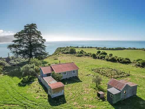 33 Manuka Bay Road, Domett