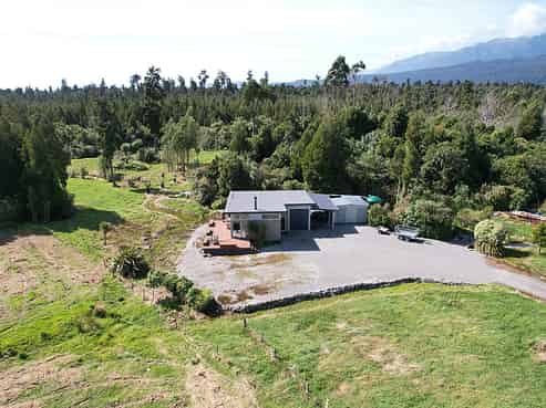 21 McGloin Road, Bruce Bay