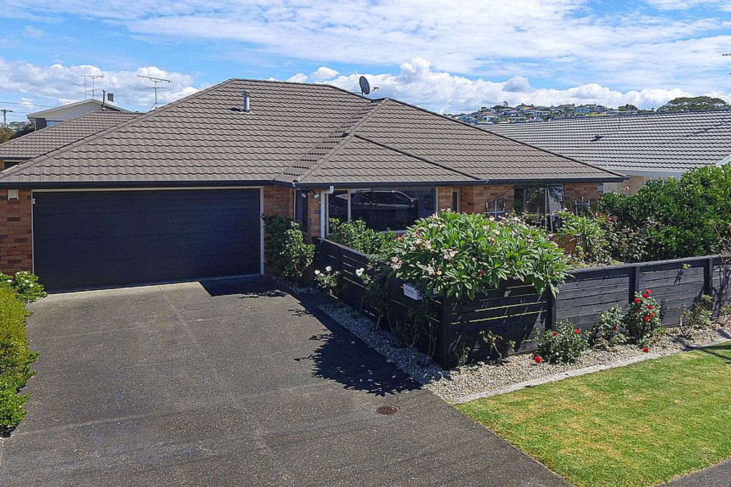 Property value 30A Edward Avenue, Orewa realestate.co.nz