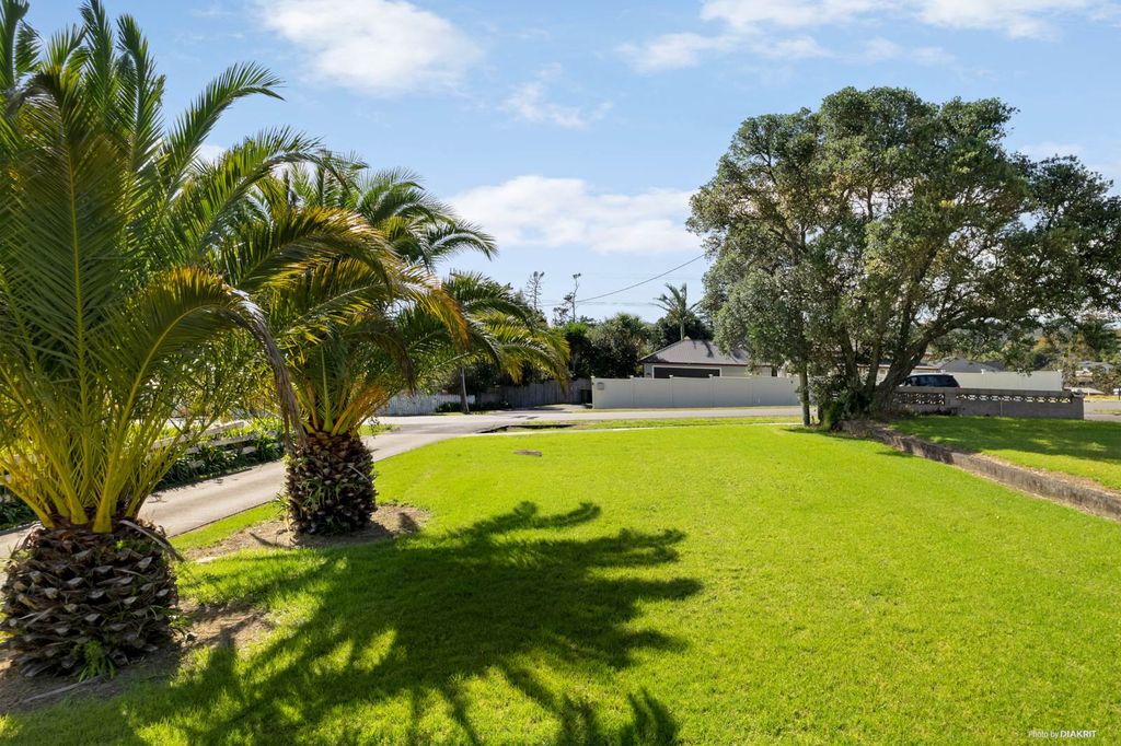 Property value 28 Roland Road, Greenhithe realestate.co.nz