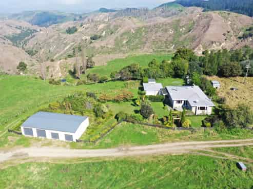 327 Haliburton Road, Kotemaori