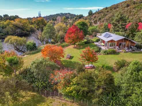 1370 Motueka Valley Highway, Ngatimoti