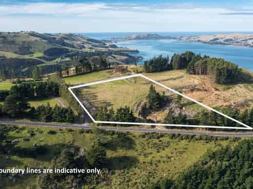 256 Blueskin Road, Careys Bay