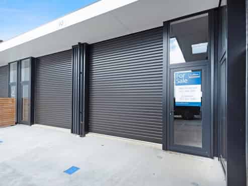 Elite Commercial Unit – Ready to Occupy Now