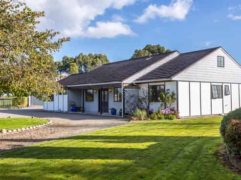 19 Matahiwi Road, Matahiwi