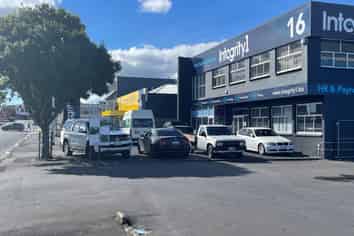 Papakura office for lease