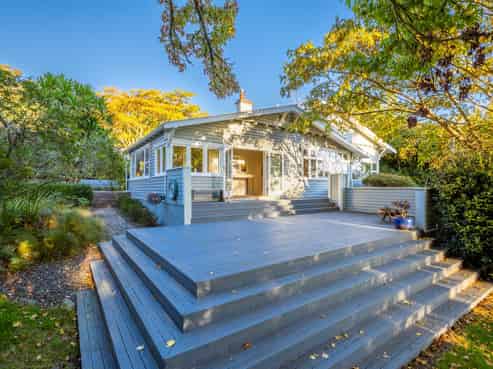 70 Glen Road, Glenduan