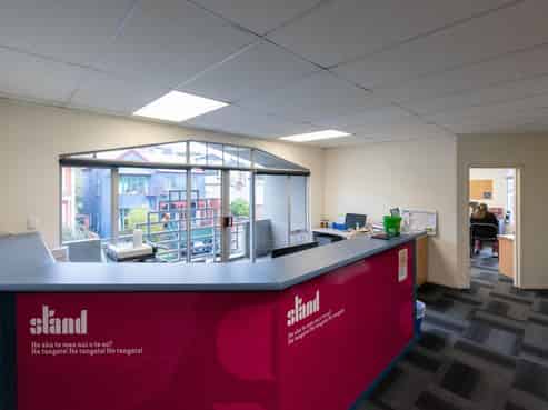 Large London St Office For Lease