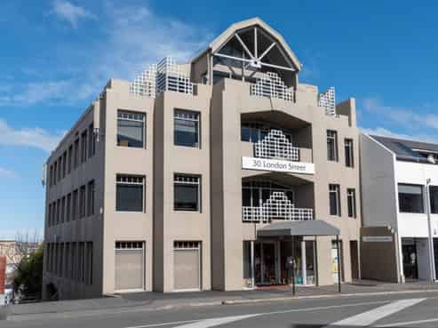 Large London St Office For Lease