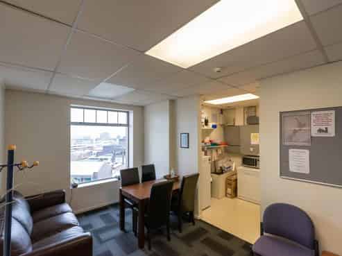 Large London St Office For Lease