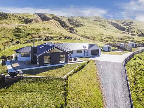 105 Boom Rock Road, Ohariu