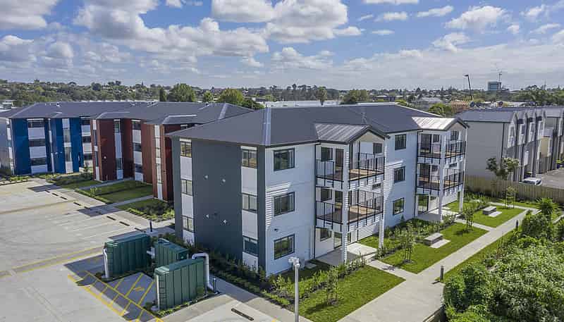 57 Henderson Valley Road, Henderson