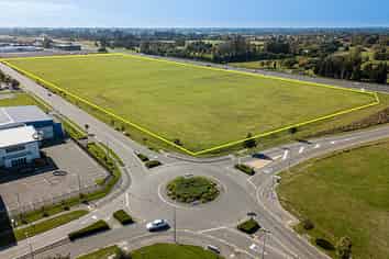 Own at the Gateway to the South Island