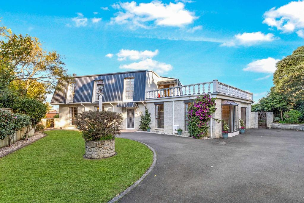 Property value 27 Great North Road, Saint Johns Hill realestate.co.nz