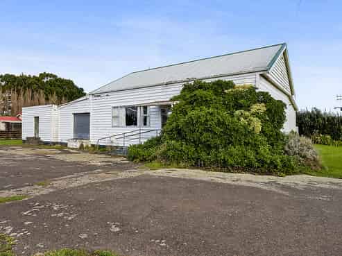 414 Ball Road, Manutahi