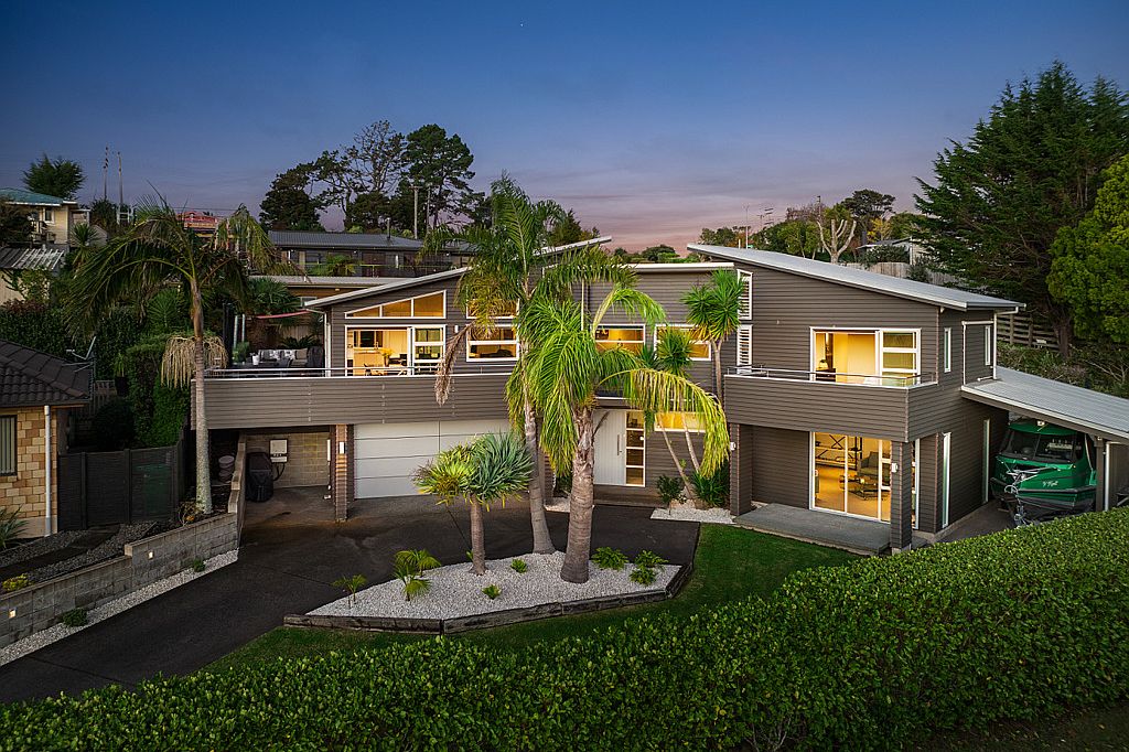 Property value 12 Foothills Lane, Glen Eden realestate.co.nz