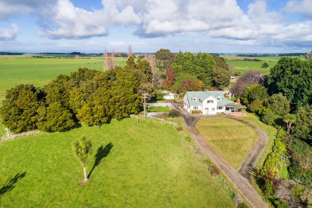 Property value 111 Nitschke Road, Waituna West realestate.co.nz