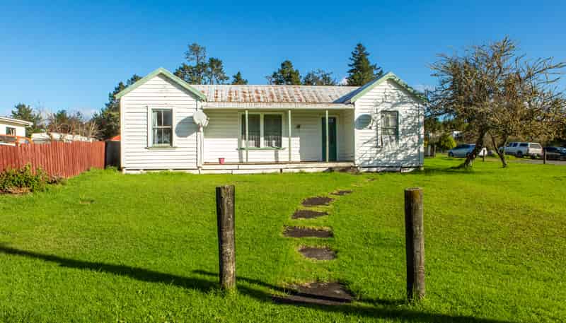 1095 Broadwood Road, Broadwood