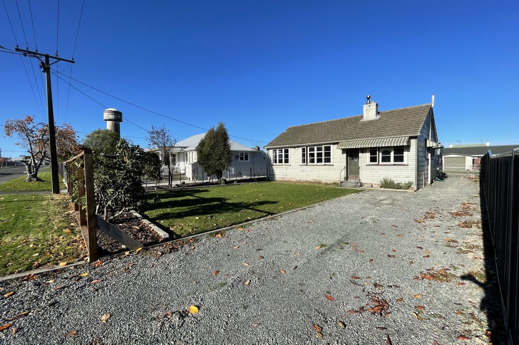 Property value 17 Queen Street, Winton realestate.co.nz