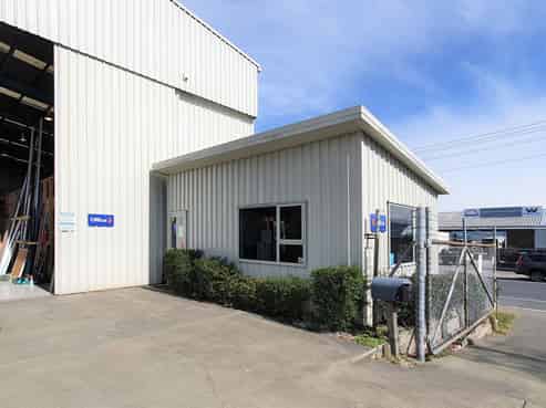 Large high stud warehouse