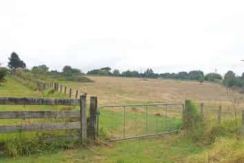 166 Top Road, Dairy Flat