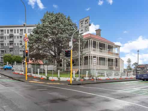Grafton Kauri Villa - Now Priced at Land Value!