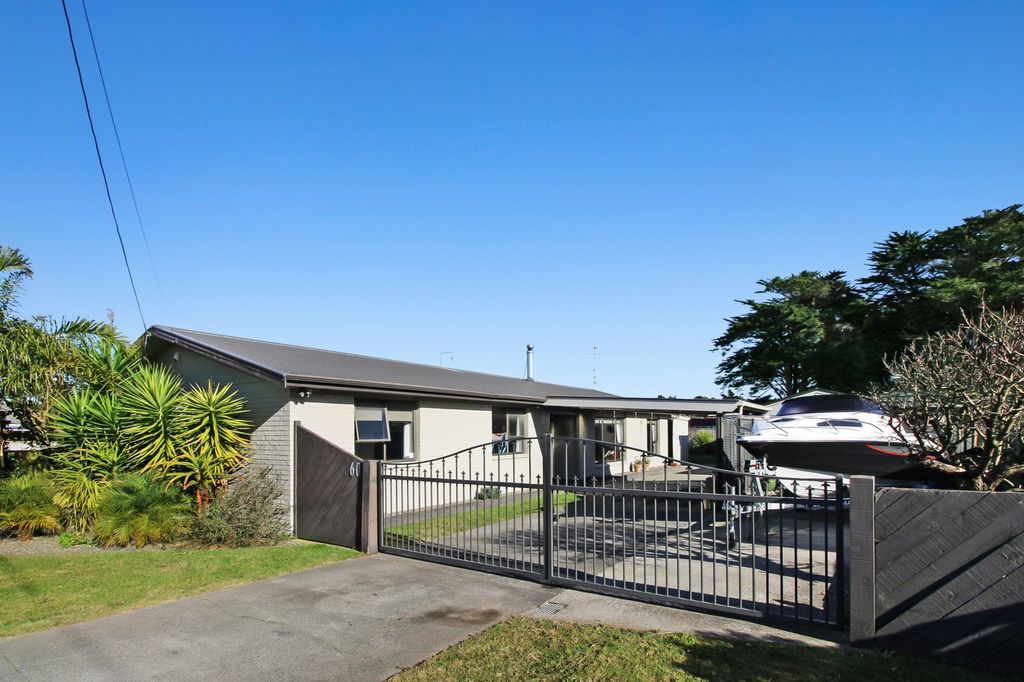 Property value 60 Nash Parade, Foxton Beach realestate.co.nz