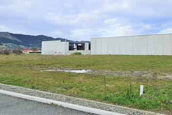 Commercial | Light Industrial | Retail Options