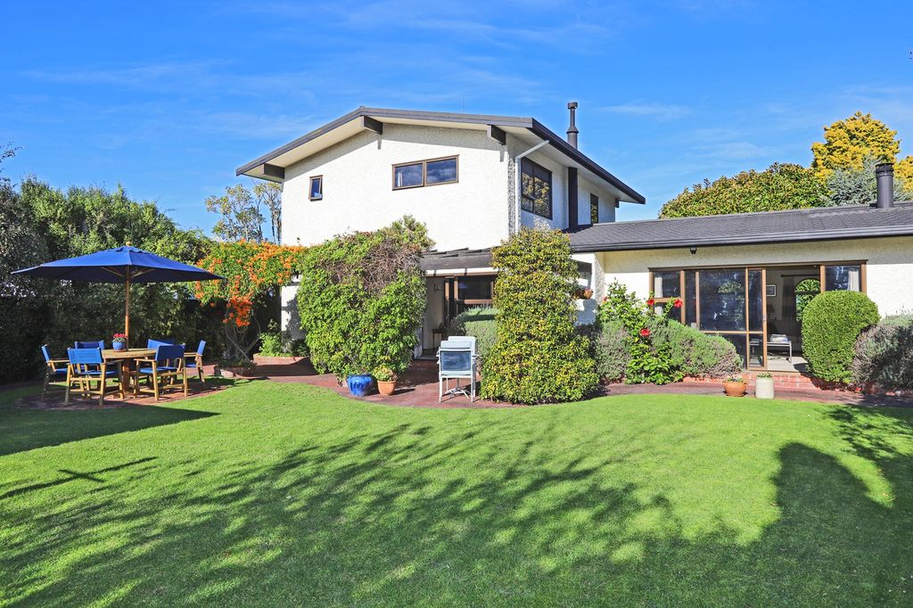 Property value 19 Kent Terrace, Taradale realestate.co.nz