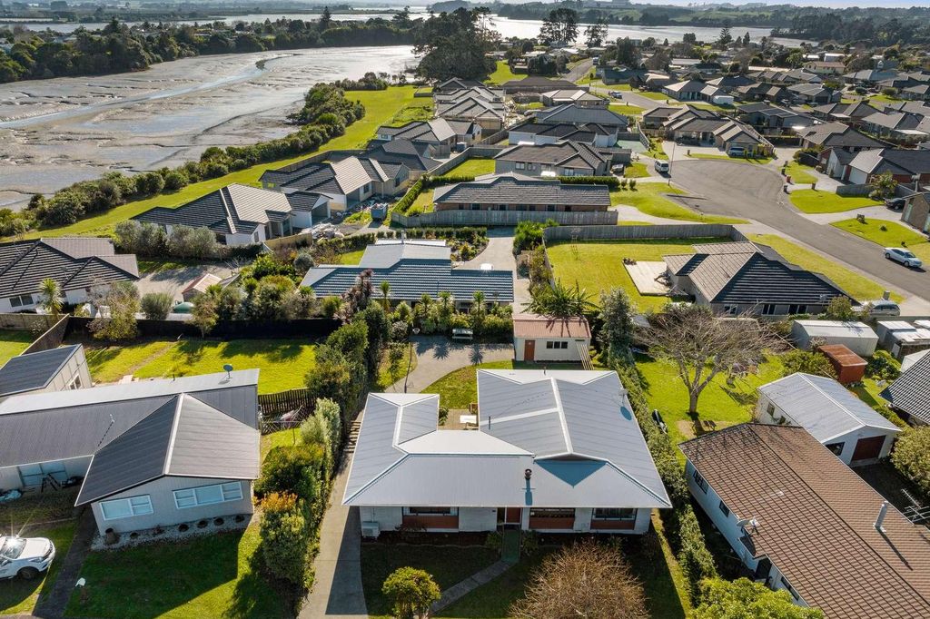 Property value 6 Tui Place, Waiuku realestate.co.nz