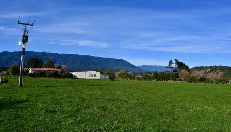 20 Umere Road, Karamea