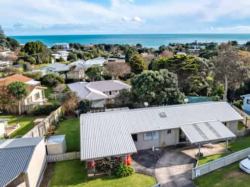 71 Mcfarlane Street, Oakura