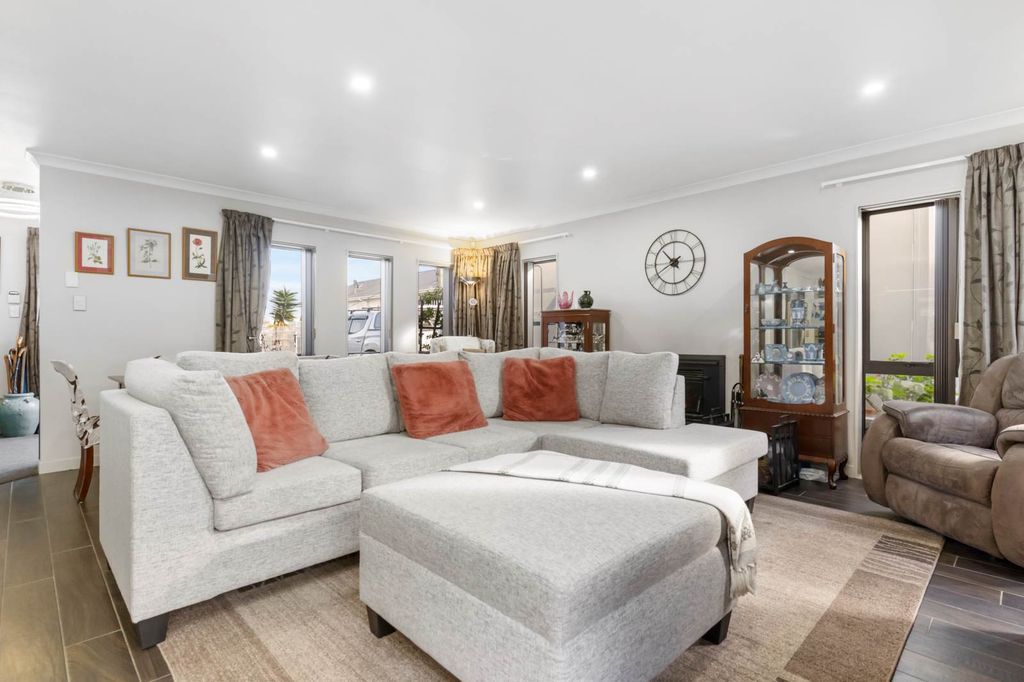 Property value 70C Wallace Road, Papatoetoe realestate.co.nz